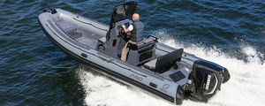outboard inflatable boat / twin-engine / RIB / center console