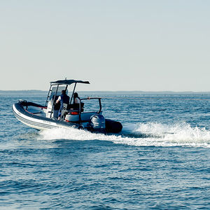 outboard inflatable boat / rigid / center console / sport