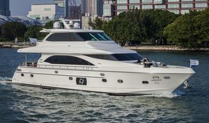 cruising motor yacht / with enclosed flybridge / 3-cabin