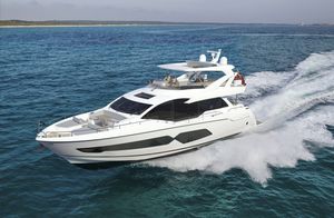 cruising motor yacht / flybridge / displacement / 4-cabin