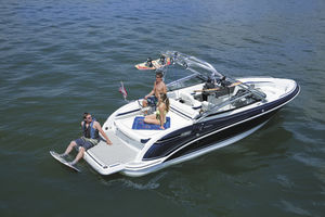 inboard runabout / bowrider / wakeboard