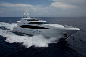 cruising super-yacht / raised pilothouse / flybridge / aluminum