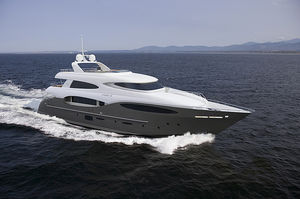 cruising super-yacht / raised pilothouse / planing hull / 7-cabin