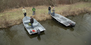 outboard small boat / sport-fishing / 4-person max.