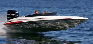outboard runabout / offshore
