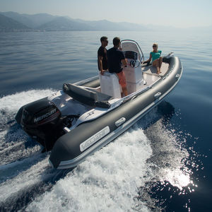 center console inflatable boat / semi-rigid / roll-bar / sundeck