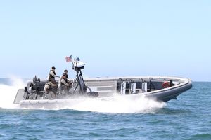 inboard patrol boat / inflatable boat / center console / hydro-jet