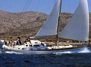 cruising sailing yacht / center cockpit