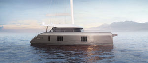 catamaran / charter / open transom / flybridge