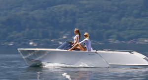 inboard runabout / electric / dual-console / classic