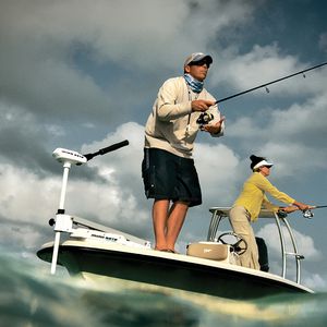 outboard electric motor / bow