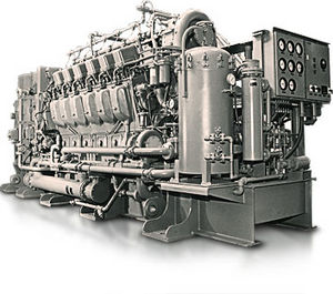 medium-speed engine / for ships / auxiliary / diesel