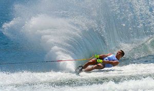 slalom water ski / carbon