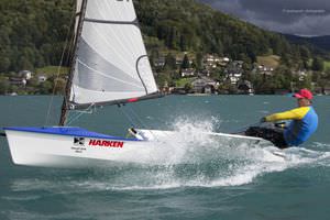 single-handed sailing dinghy / regatta / skiff / catboat