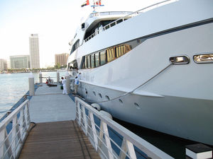 floating dock / mooring / for yachts