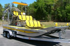 commercial airboat / tourist / passenger