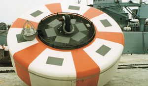 mooring buoy / for commercial ports / polyethylene
