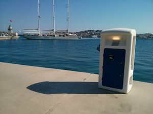 electrical distribution pedestal / with built-in light / for docks / for yachts