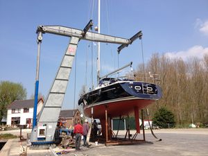 marina crane / pivoting jib