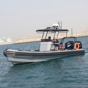 outboard patrol boat / fiberglass / RHIB / center console