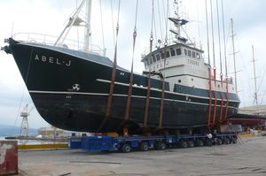 road trailer / shipyard / for hovercraft / for inflatable boats
