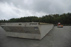 floating dock / mooring / for marinas / concrete