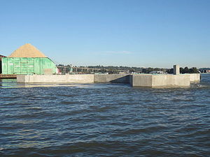 floating dock / mooring / for marinas / concrete