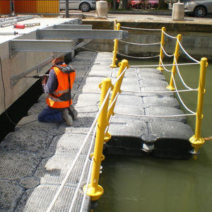 floating dock / work / for marinas