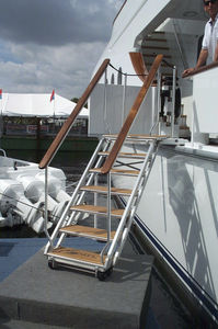 yacht ladder / lateral / boarding / manual