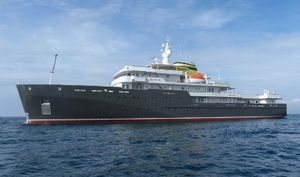 cruise ship