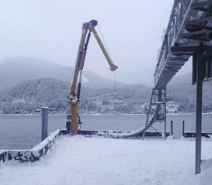 ship crane / luffing jib / deck
