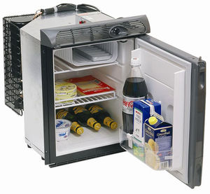 boat refrigerator / built-in