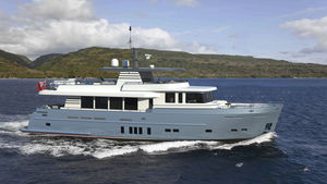 cruising motor-yacht / wheelhouse / flybridge / aluminum