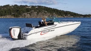 outboard center console boat / hybrid / center console / open