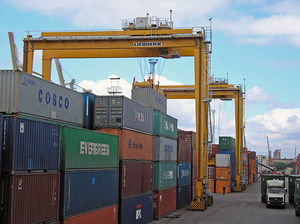 container gantry crane