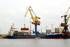 port crane / floor track / level luffing