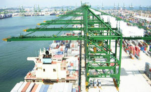 container gantry crane