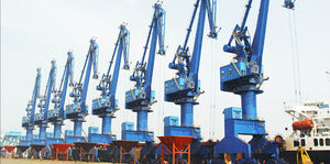 port crane / knuckle boom