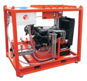 shipyard high-pressure cleaner / for ships / skid-mounted / diesel engine