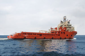 anchor-handling tugboat (AHT) offshore support vessel