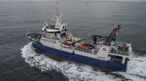fishing trawler commercial fishing vessel