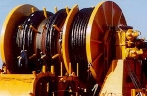 ship winch / towing / hydraulic drive / double-drum