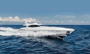 cruising super-yacht / flybridge / displacement hull / 5-cabin