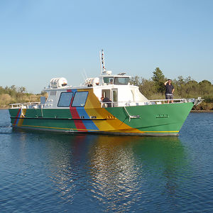 inboard passenger boat / aluminum