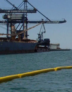 pollution control boom / inflatable / floating / sheltered waters