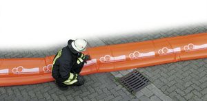 liquid tank / temporary storage / bendable / double-walled