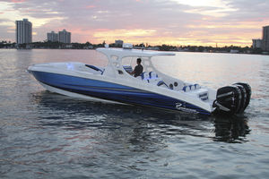 center console monohull boat / outboard / sport-fishing / with cabin