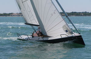 open transom sailboat / lifting keel / transportable