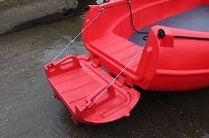 outboard work boat / rotomolded polyethylene / open boat