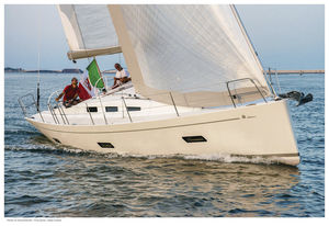 monohull / cruising-racing / open transom / 3-cabin